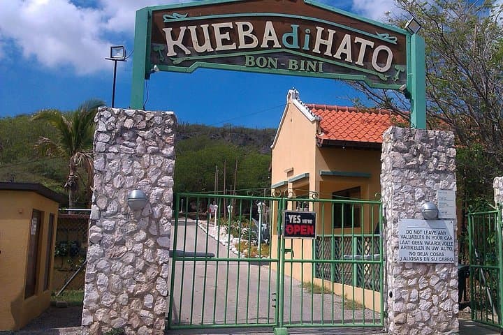 סיור החוף של קוראצאו ומערות האטו