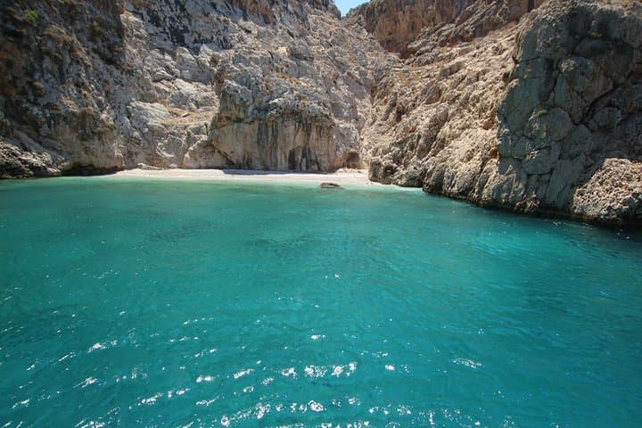 שיט לאי סימי עם עצירת שחייה במפרץ סנט ג'ורג'