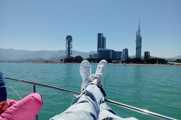 טיול הליכה בבטומי ובפארק הלאומי מטירלה מקוטאיסי