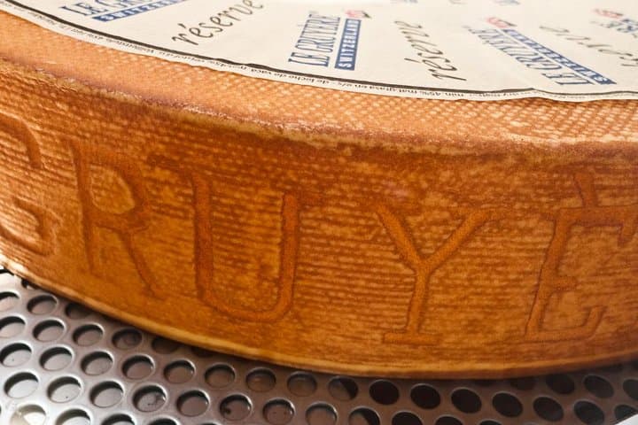 (KTL352) - טיול יום לגרויאר עם מפעל שוקולד מלוזאן