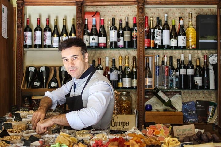 Granada Tapas and Wine Small Group Tour