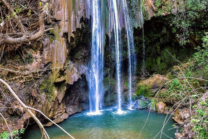 Akchour waterfalls tours