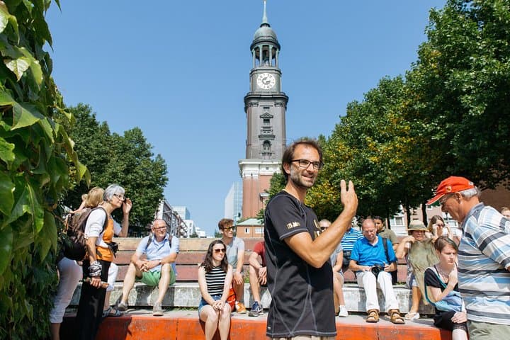 הסיור המקומי במרכז ההיסטורי של המבורג