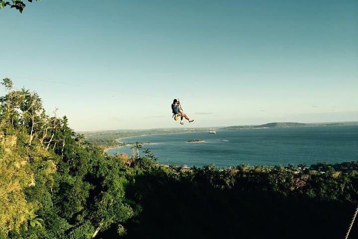 זיפליין בג'ונגל של ואנואטו - אפשרות נהיגה עצמית