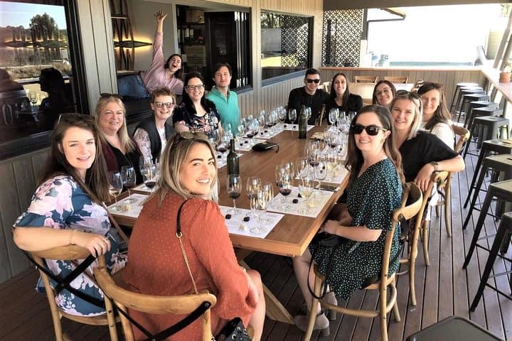 פתח את היינות סיור יום מלא ביקבי עמק הנדר