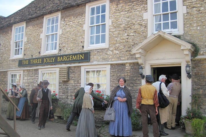 Stonehenge, Avebury & the Cotswolds from Bath (Small group)