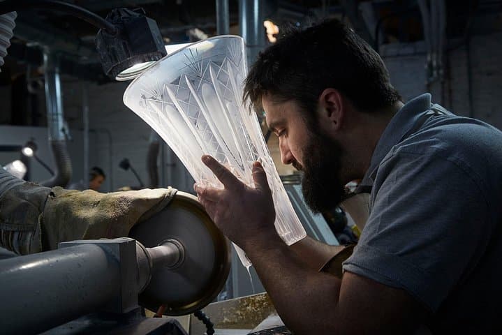 סיור מודרך במפעלי קריסטל ווטרפורד