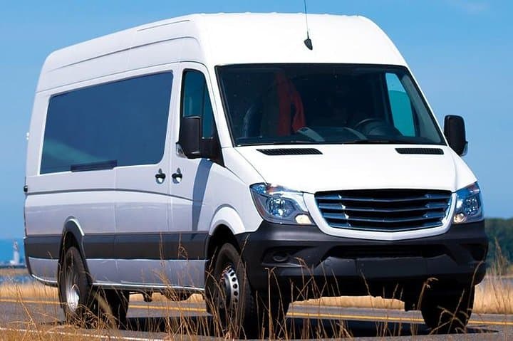 העברת הלוך ושוב פרטית: שדה התעופה הבין-לאומי ג'ורג' פ. ל. צ'רלס