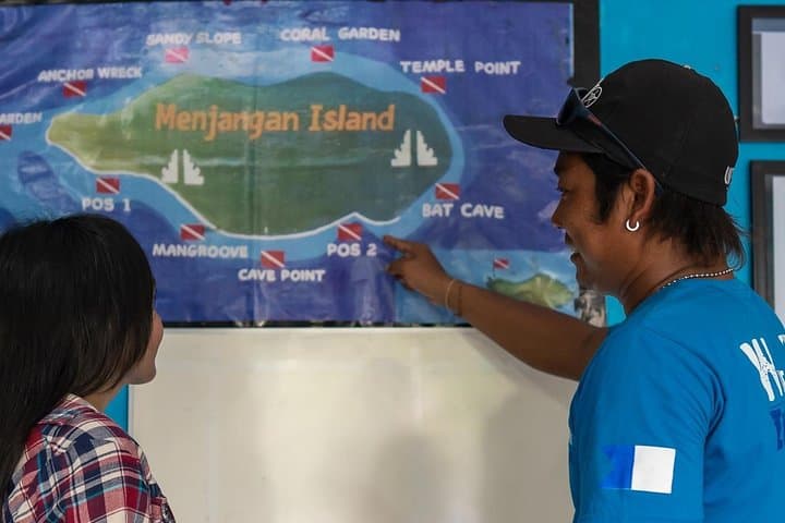 שנורקלינג לאי מנג'אנגן.