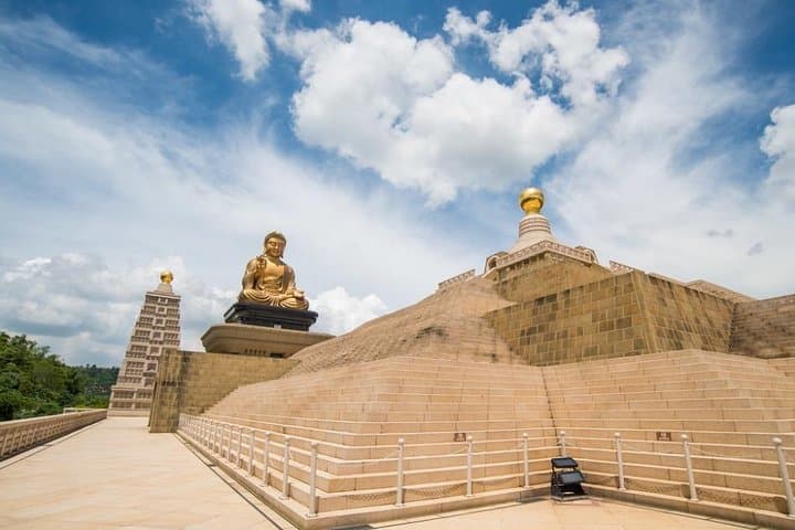 סיור יום פרטי קלאסי קאושיונג