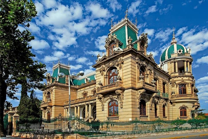 סיור בעיר צ'יוואווה.