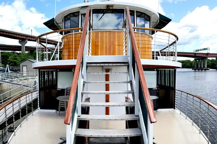 הפלגת sightseening בנהר האדסון מאלבני