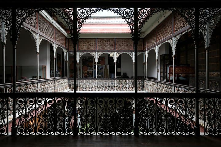 סיור מודרך באחוזה הכחולה של צ'ונג פאט צ'ה בג'ורג' טאון