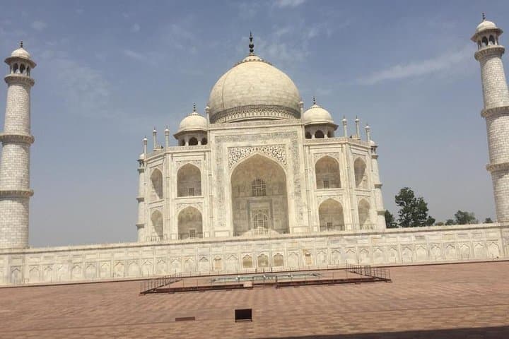סיור עירוני בטאג' מאהל ברכב או רכבת מ-jaipur.