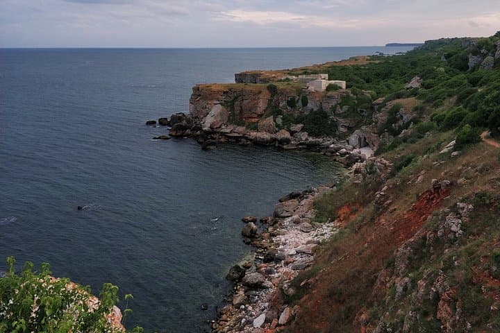 ספארי גיפים ורנה, אלבנה, בדי זהב וקרנקובו