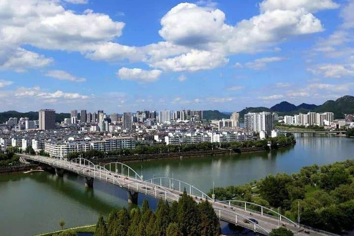 העברה פרטית בין עיר וואנגשאן לאזור הנוף של הר צהוב