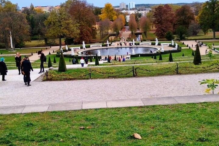 סיור בעיר ובטירות פוטסדם - Stadt- und Schloesserrundfahrt Potsdam