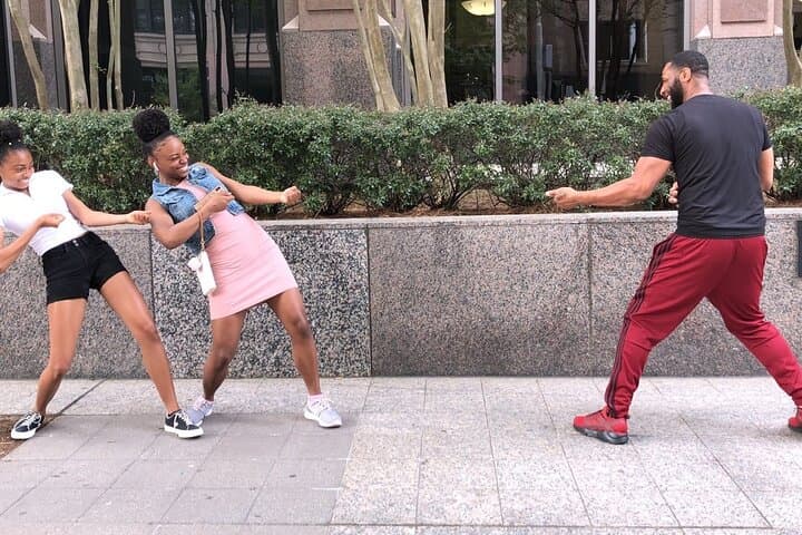 סיור ציד אוצרות בליטל רוק על ידי יחידת העיר