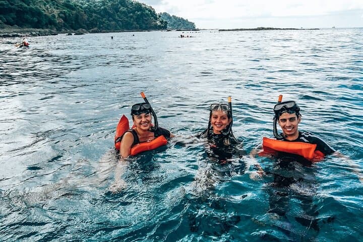 Caño Island all inclusive Snorkeling Tour in small groups