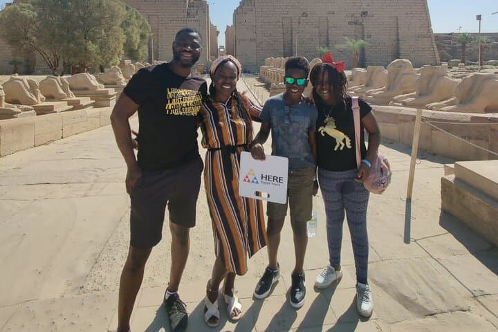 סיור חופי - תהנה מטיול יום בלוקסור מנמל ספת'גה.