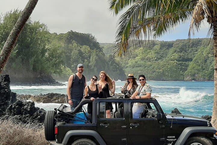 דרך ההאנה: טיול הליכה למפלים במאוי בג'יפ פרטי