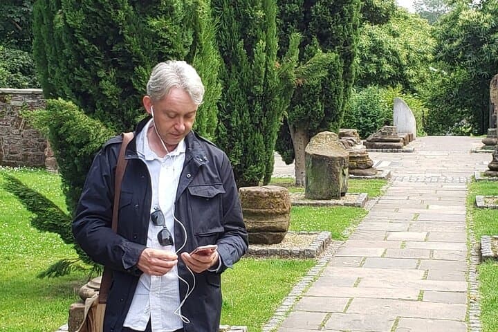 צ'סטר הרדוף ורוחותיו: סיור הליכה מודרך עצמי