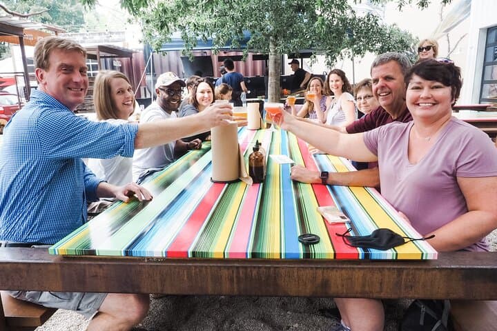 סיור בירות וארוחות של סקוט'ס אדישן