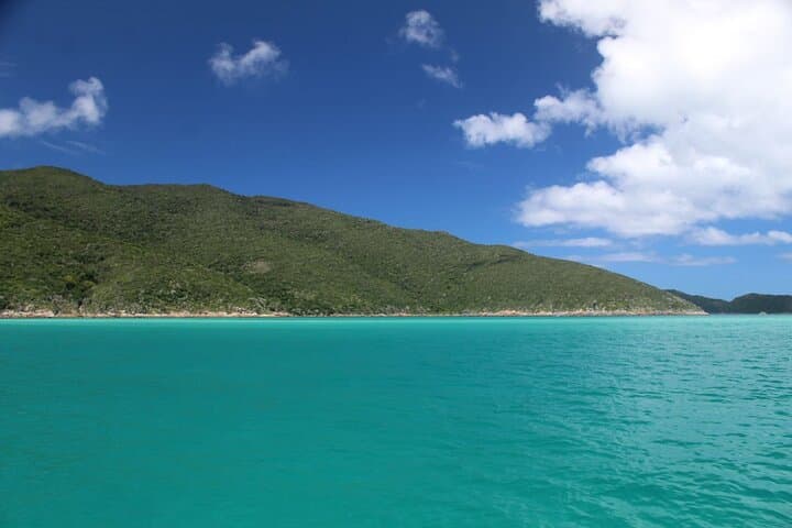 סיור סירה בארראיאל דו קבו