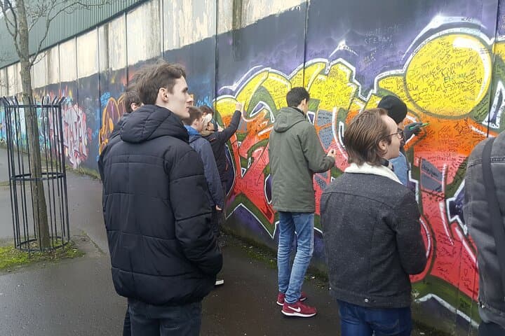 סיור בעיר בבולפסט במונית שחורה פרטית