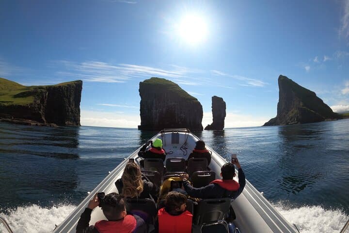 Boat tour to Drangarnir Sea Stacks