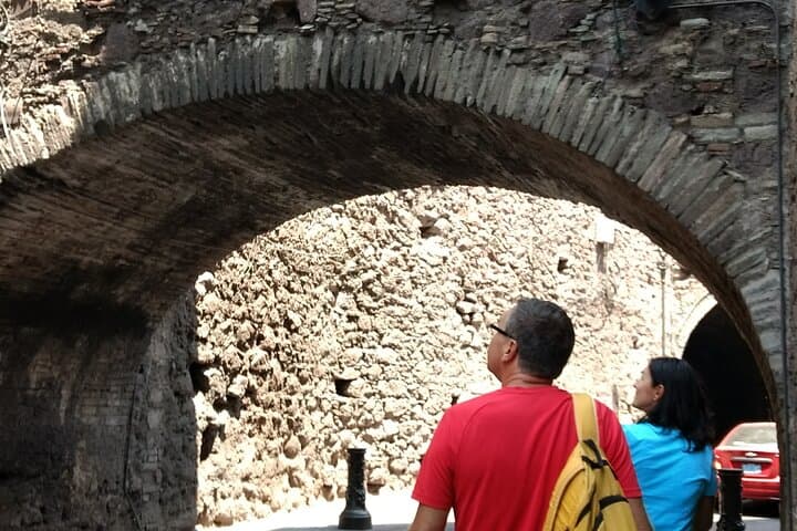 Cultural walk through the city center of Guanajuato