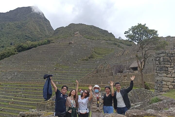 Private Professional Guide in Machu Picchu from Aguas Calientes