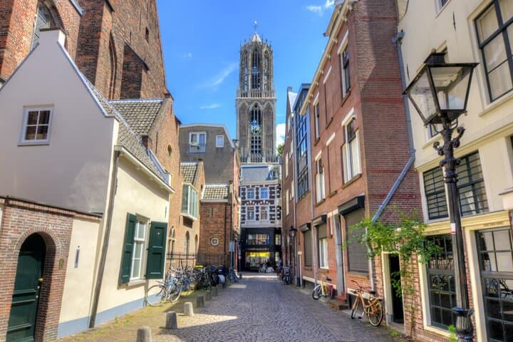 Utrecht Old Town: Medieval Monster Hunt & Walking Tour