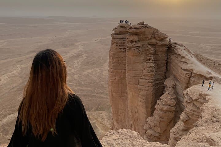 Edge Of The World Hike with 4x4 vehicle, camels, and stargazing
