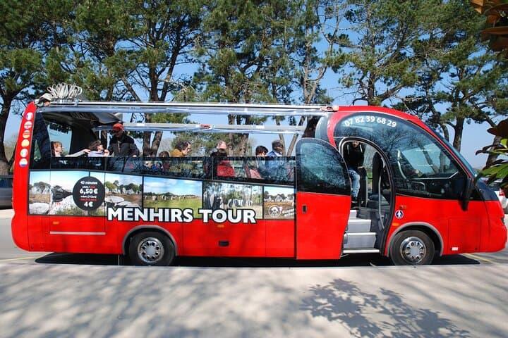 ביקור בקרנק והמנירים שלה באמצעות רכב קבריו.