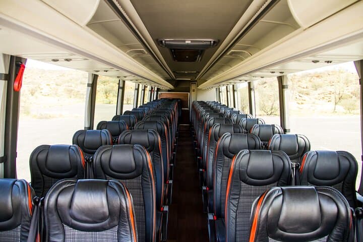 העברת אוטובוס מאליס פרינגס לאולורו (איירס רוק)