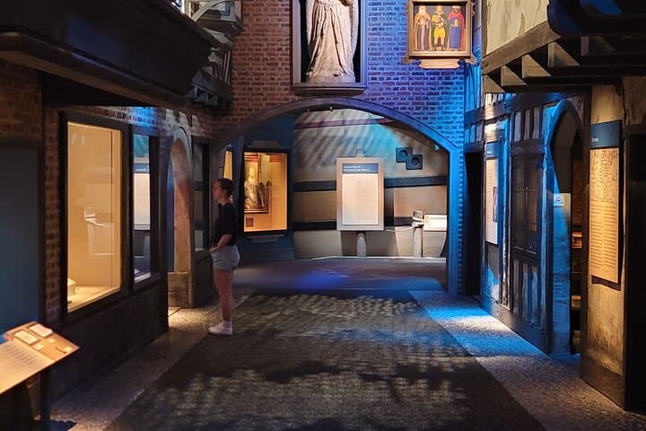 סיור מודרך היסטורי מלא בג'יימסטאון ויורקטאון עם צהריים