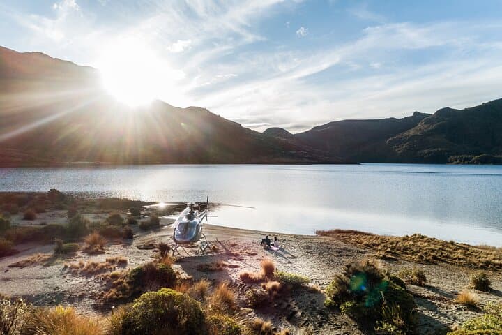 Heli-Picnic Alpine Lake Kahurangi National Park