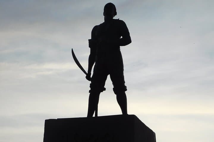 סיור ביום בתStory of Emancipation and Slavery in Guyana