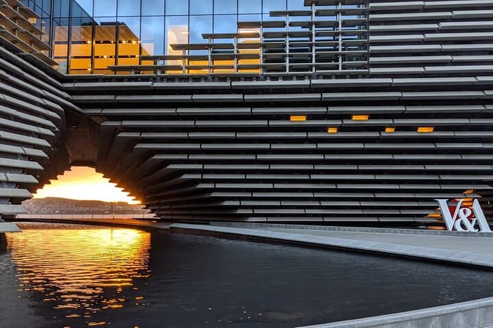 אפליקציית סיור דאנדי, משחק אוצרות מוסתרים וחידון בריטניה הגדול (כרטיס ליום אחד) בריטניה