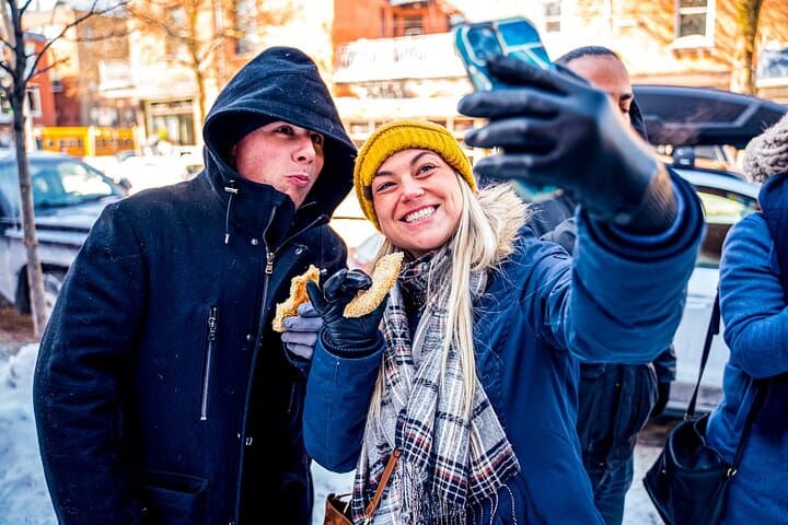 Montreal Authentic Food Tour with 7 Dishes in Trendy Mile End