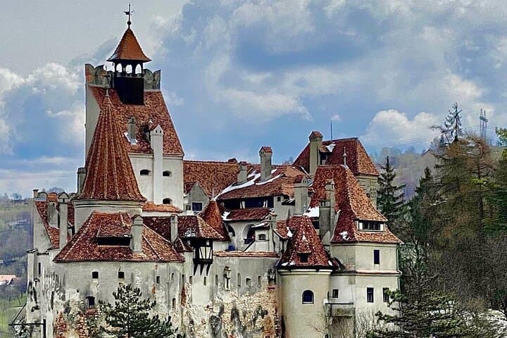 From Brasov: Small-group tour Bran, Rasnov, and Peles Castles