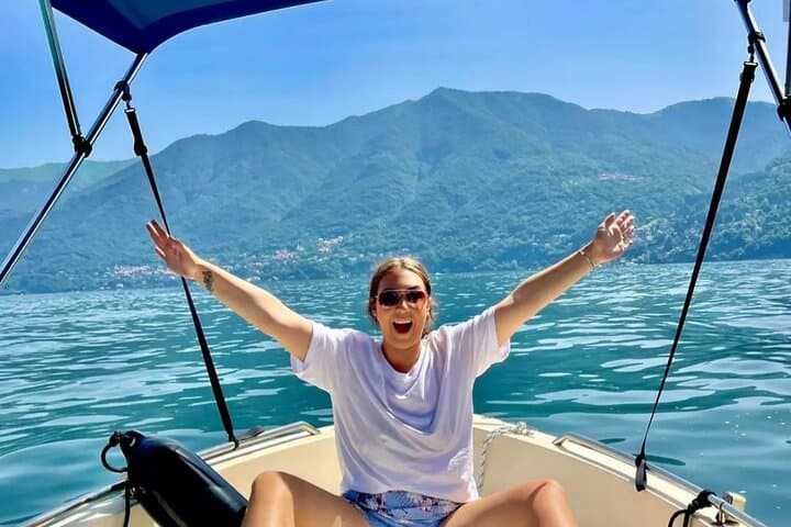 Must-Do Lake Como Boat Rental No License & Fuel Included