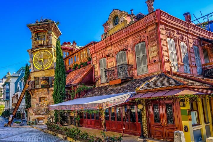 Tbilisi Walking Tour Including Cable Car and Traditional Bakery