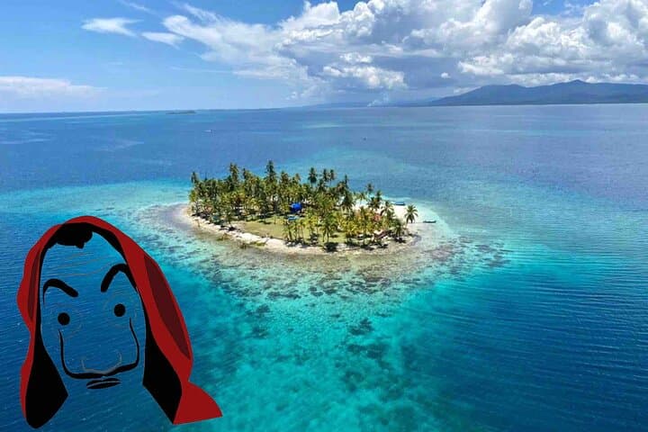 San Blas Money Heist Island Day tour - 2-islands + Natural Pool