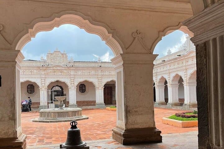 Antigua Cultural Walking Tour