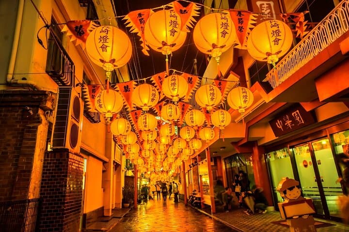 סיור מלא בנגסאקי עם מדריך מורשה ורכב