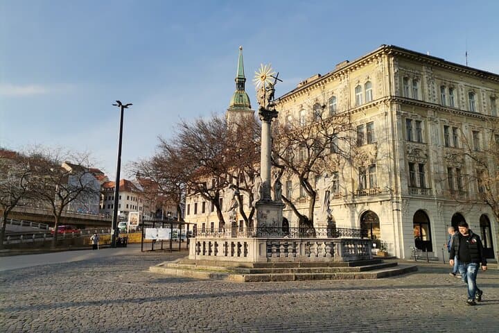 Bratislava City & Castle Walking Tour with Sebastian in English