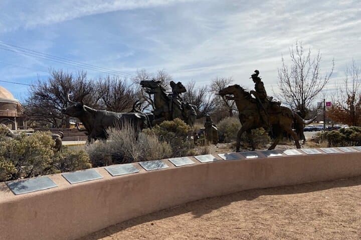 סיור הליכה מודרך באפליקציה/קולי של העיר העתיקה ההיסטורית אלבקרקי.