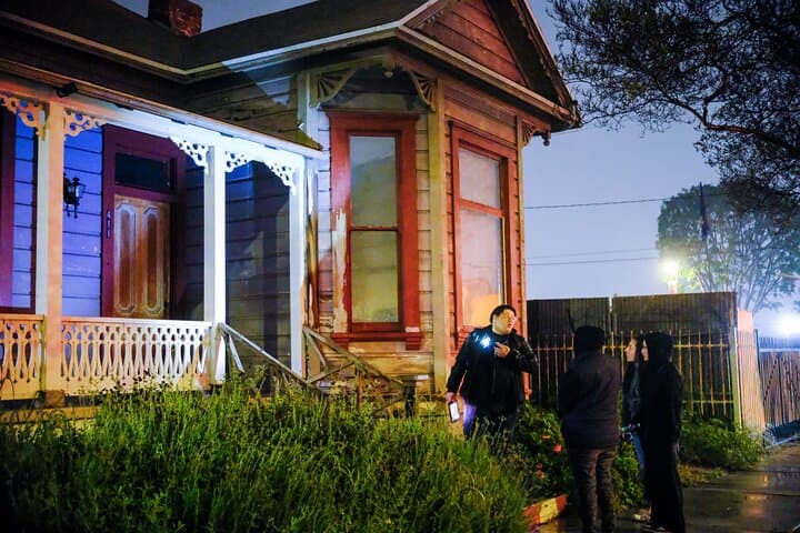 ציד רוחות בעיר העתיקה תמקלולה עם חוקר מקצועי